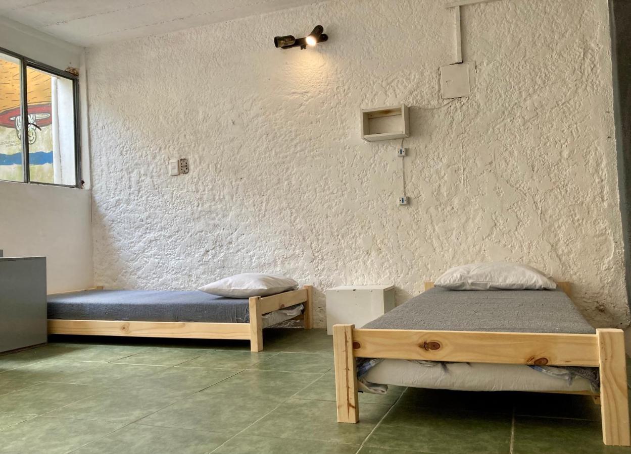 Blanes Hostel Монтевидео Экстерьер фото