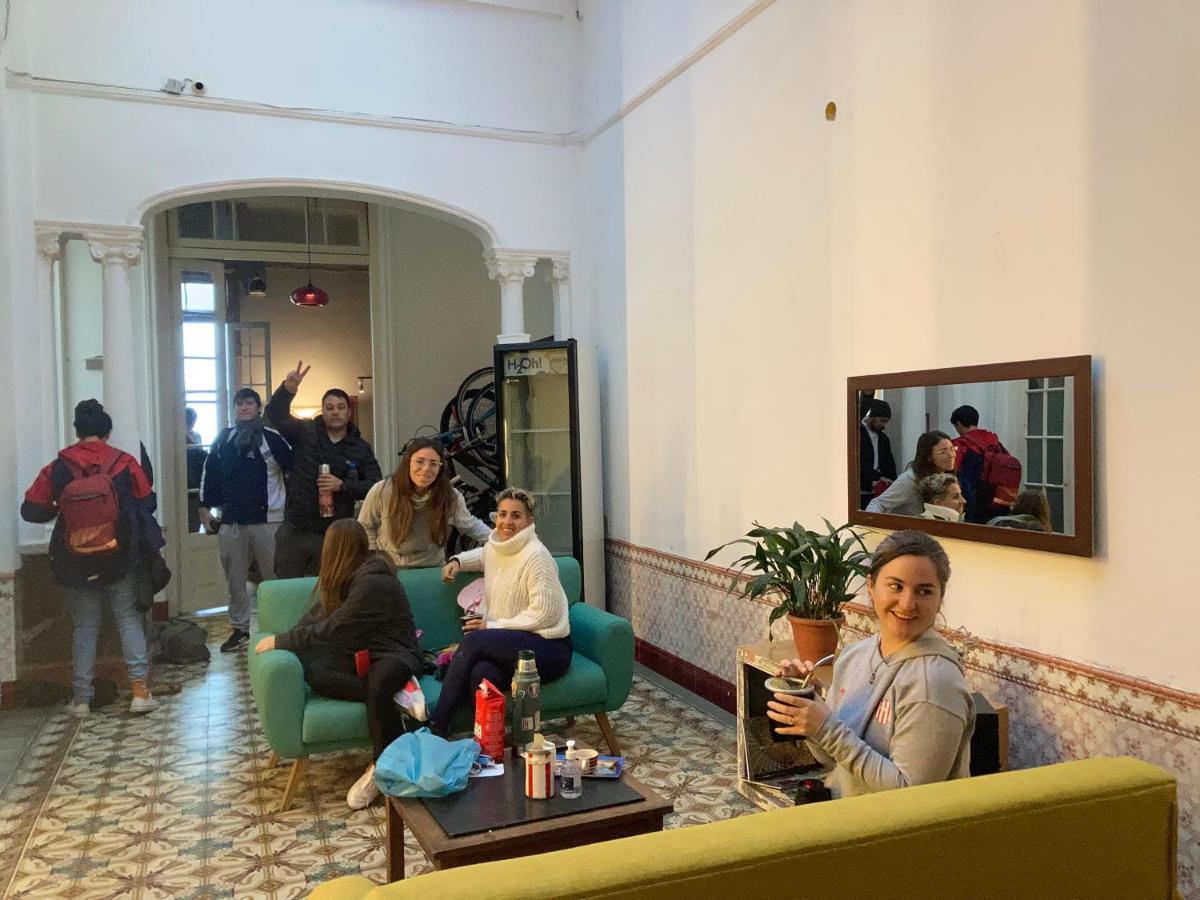 Blanes Hostel Монтевидео Экстерьер фото