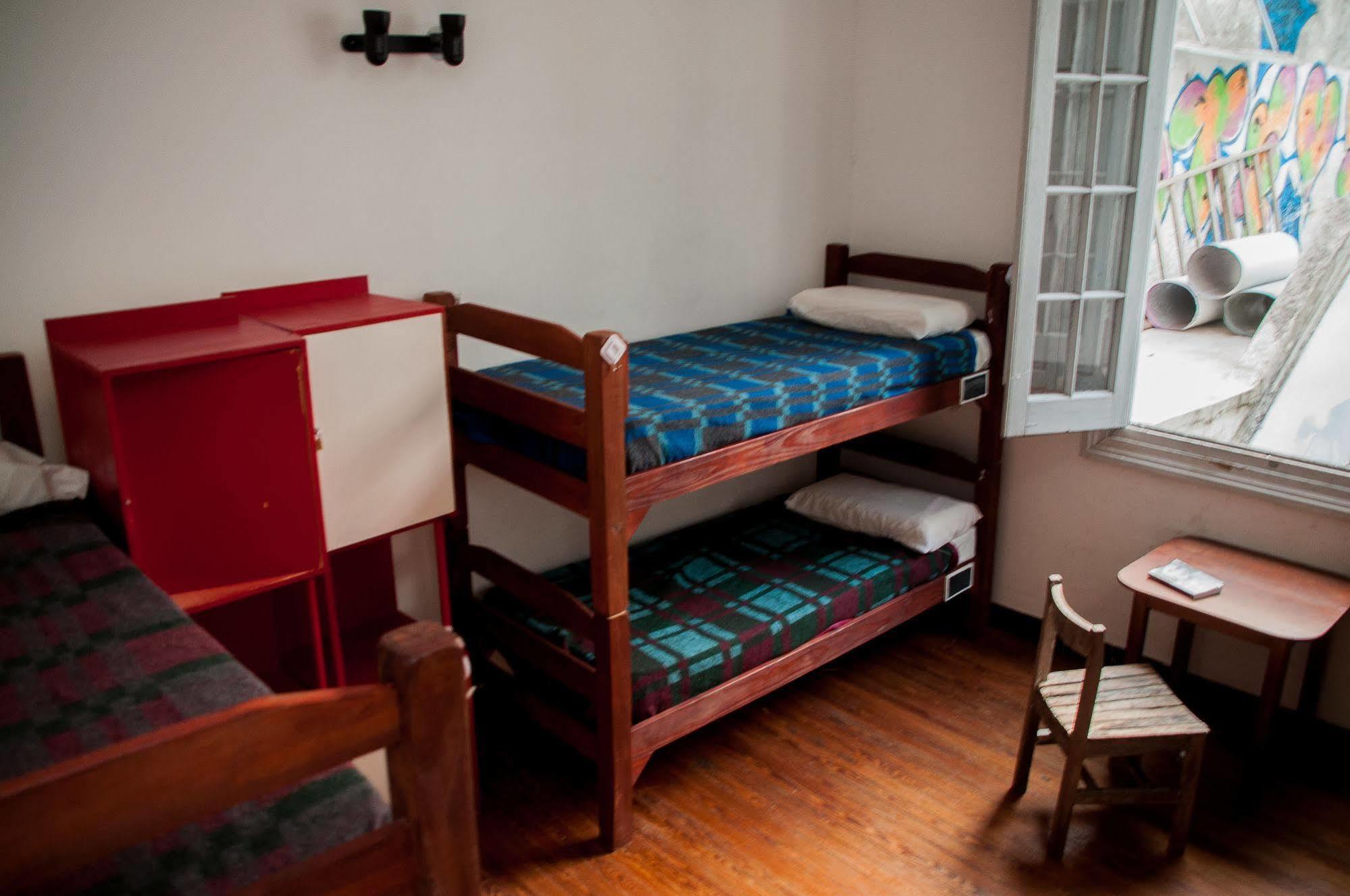Blanes Hostel Монтевидео Экстерьер фото